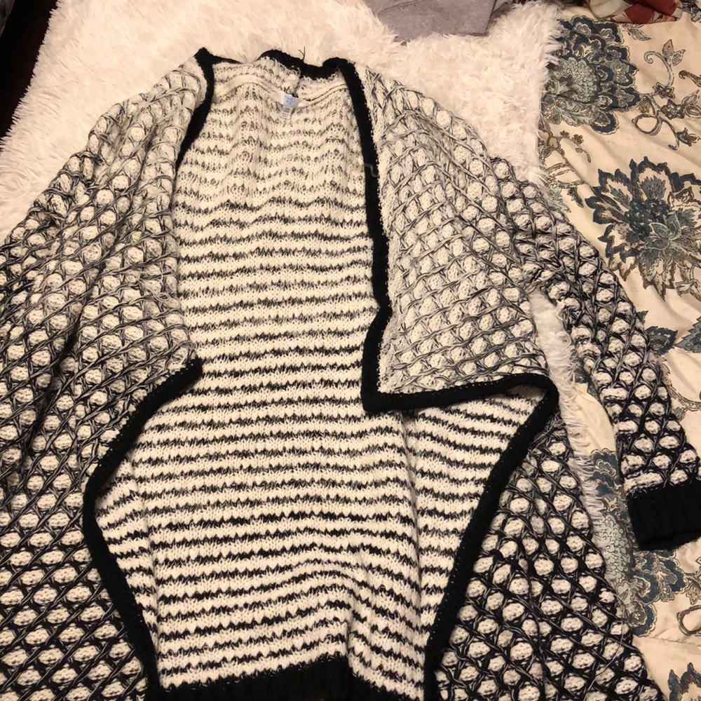 Time and Tru sweater Cardigan